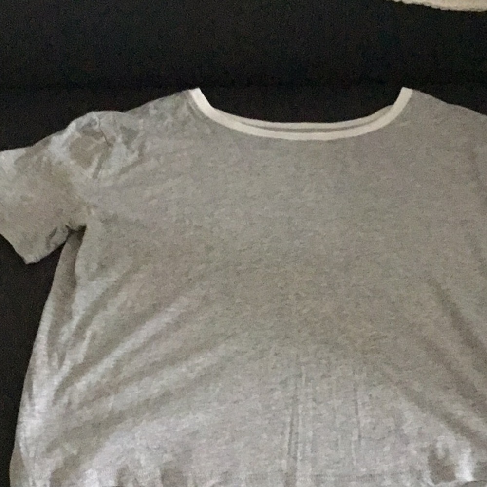 Tee shirt